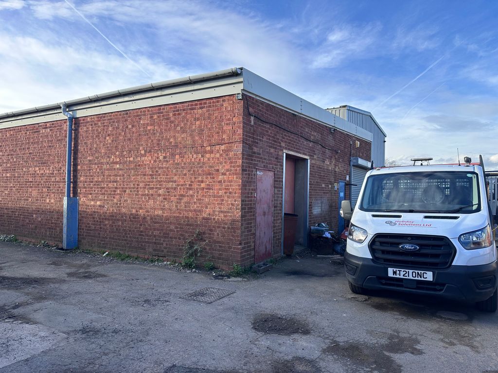 Property photo 2 of 8