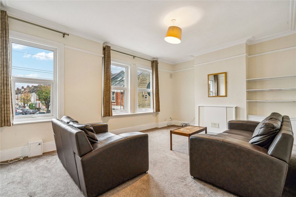 Property photo 2 of 16 Picture No. 02