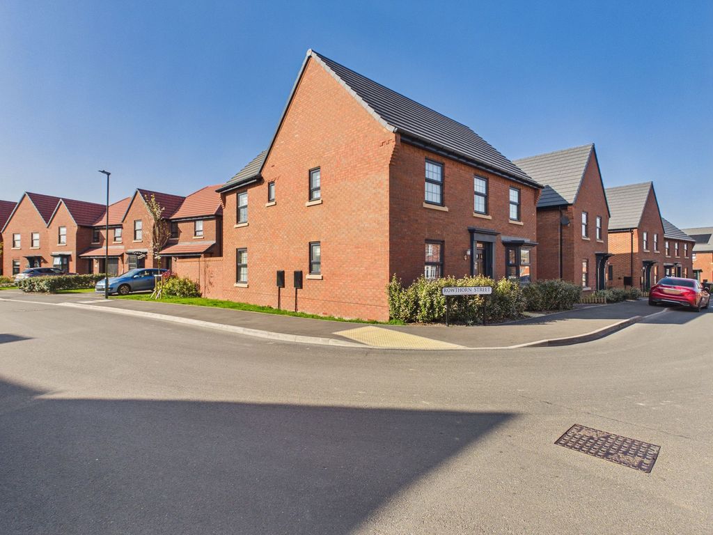 Property photo 2 of 28