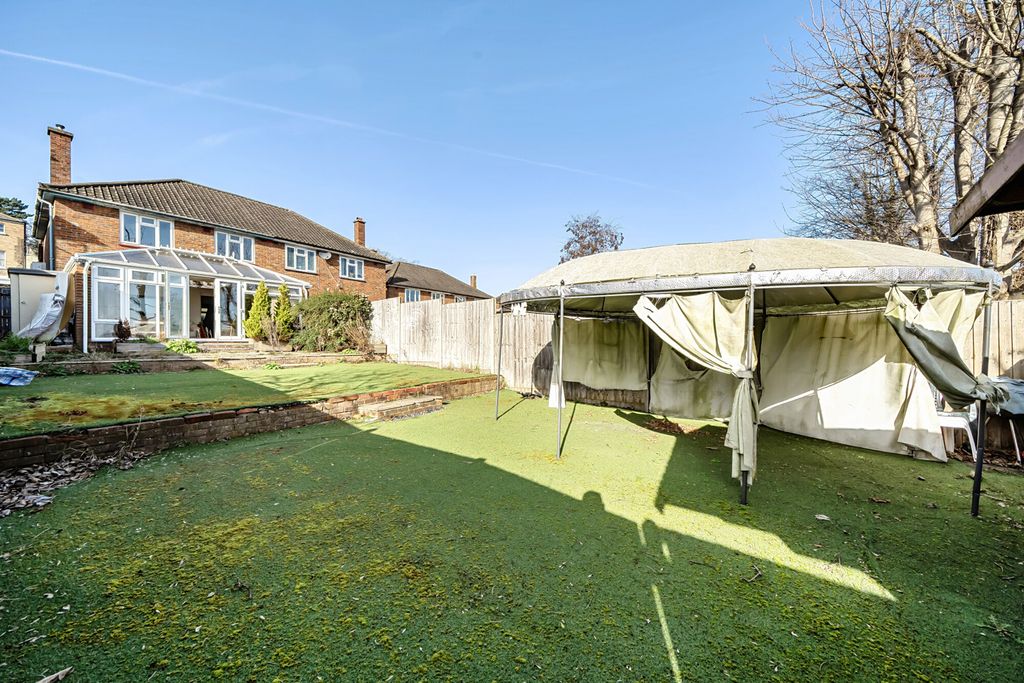 Property photo 2 of 16 1406998-1-699Efe5...
