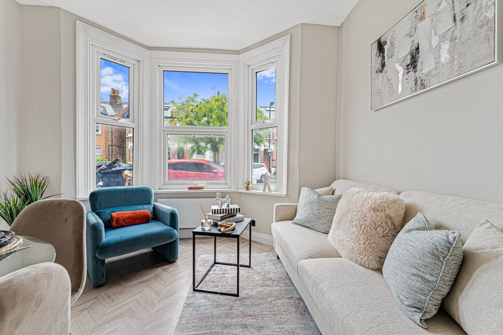 Property photo 1 of 12