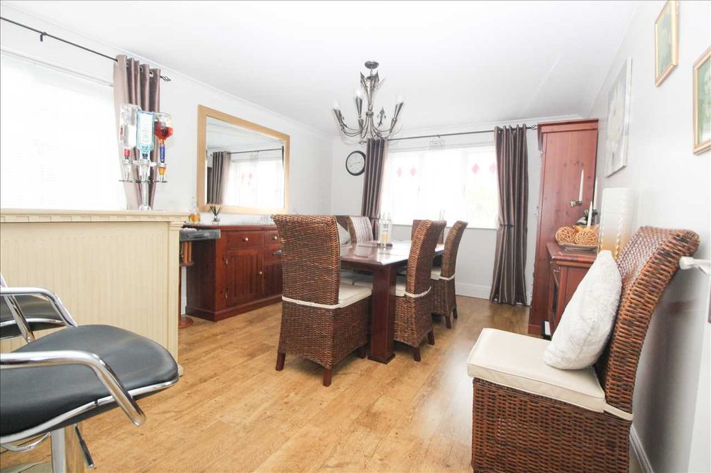 Additional image 6 of 5 bed detached house for saleLavendon Close, Southfield Gardens, Cramlington NE23