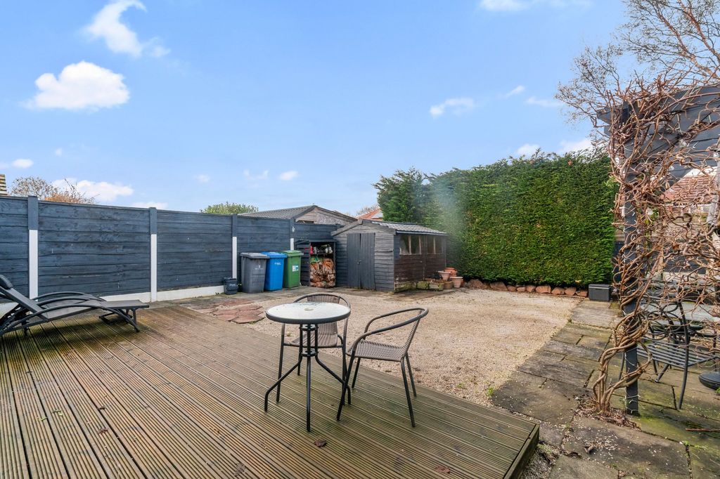 Property photo 3 of 36