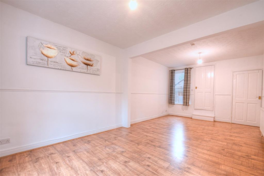 Property photo 2 of 10 Lounge 2.Jpg