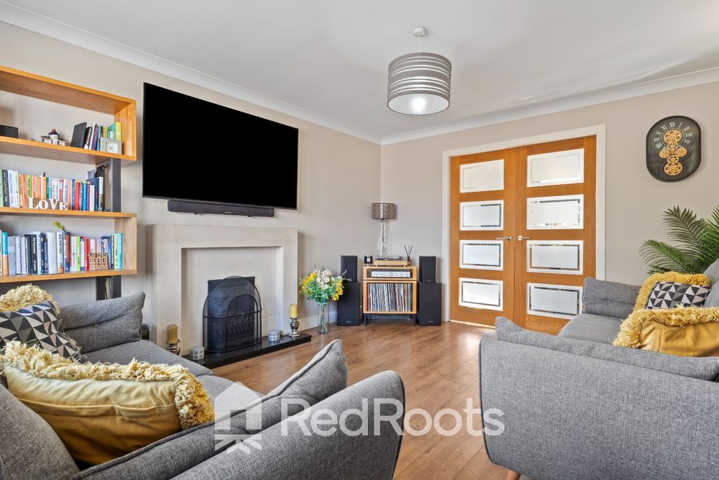 Property photo 3 of 19 4523915