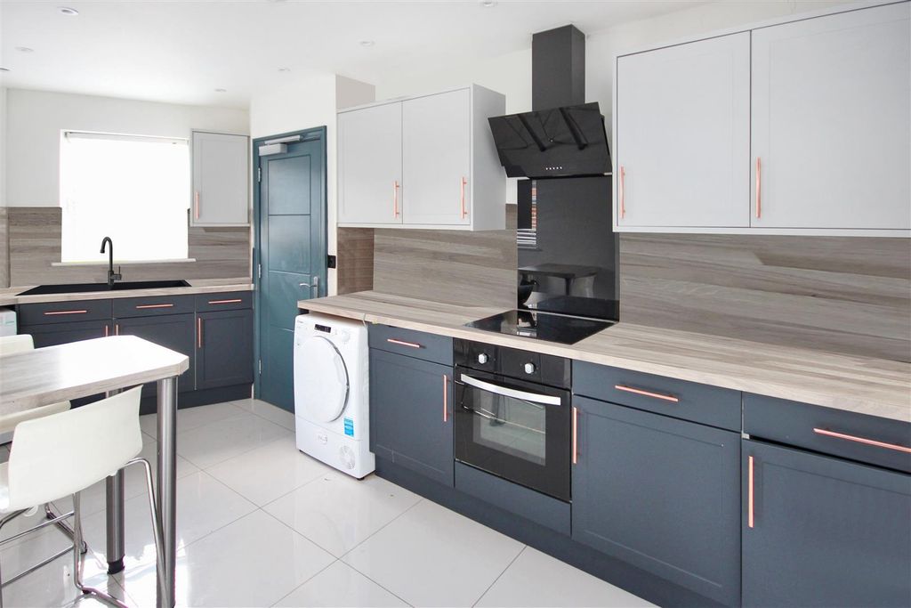 Property photo 2 of 4 Img_1582.Jpg