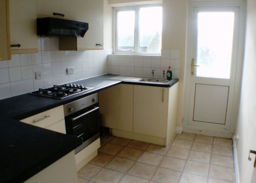 Property photo 3 of 12