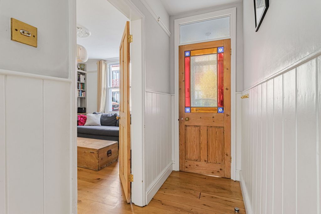 Property photo 2 of 30 3666333