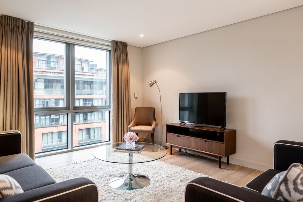 Property photo 3 of 14 Reception Room