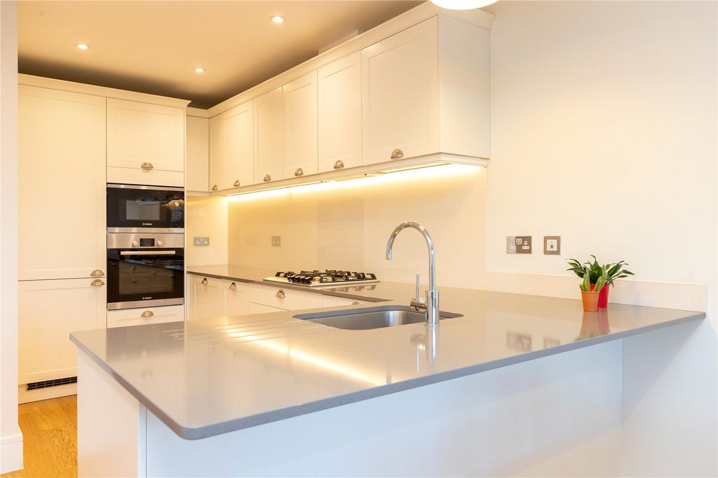 Property photo 3 of 13 Kitchen