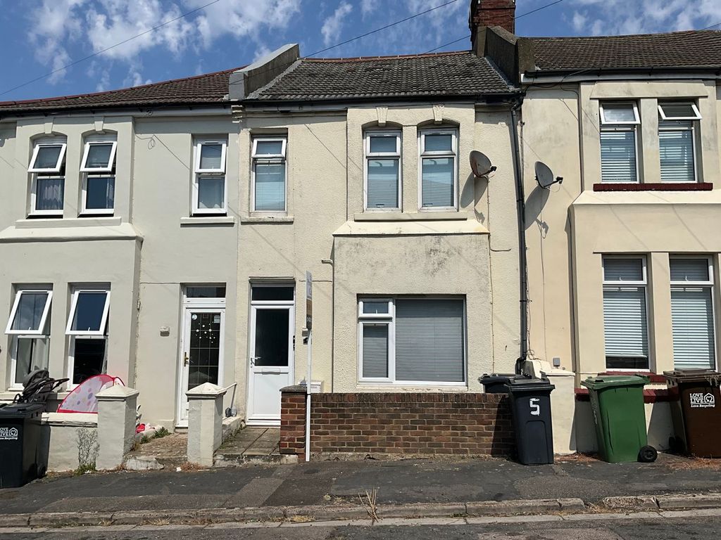 Property photo 1 of 16