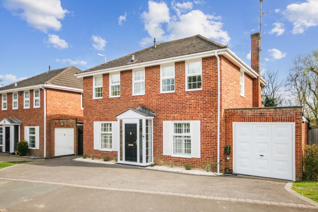 Property photo 1 of 24