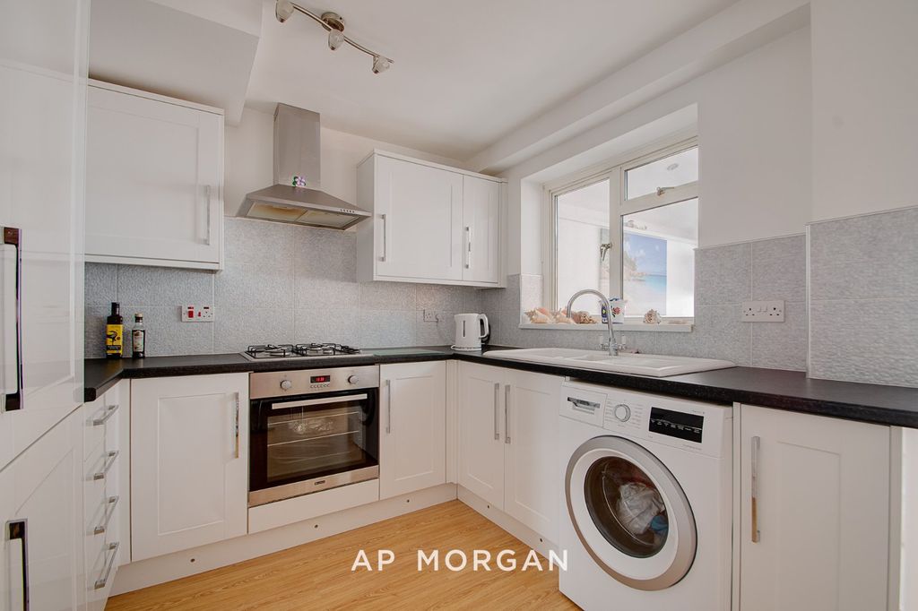 Property photo 3 of 13 Picture No. 06