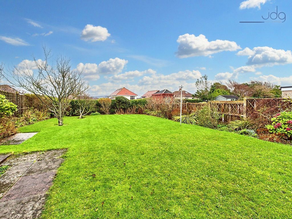 Property photo 2 of 17 Back Garden