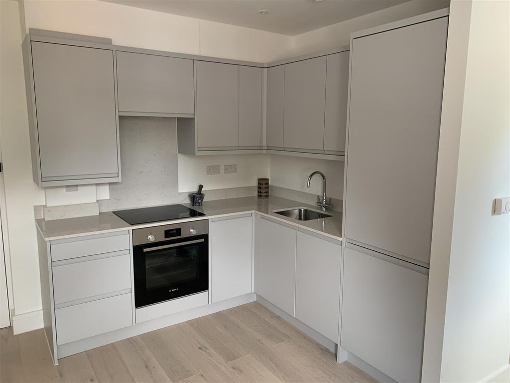 Property photo 3 of 6 Kitchen.Jpg
