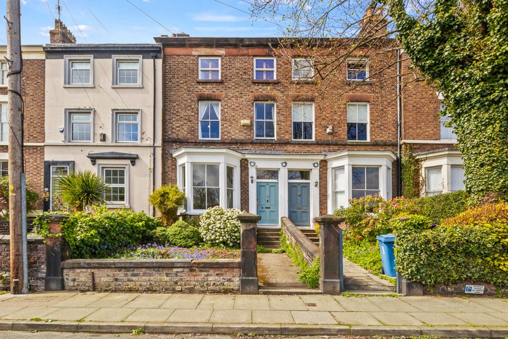 Property photo 1 of 50