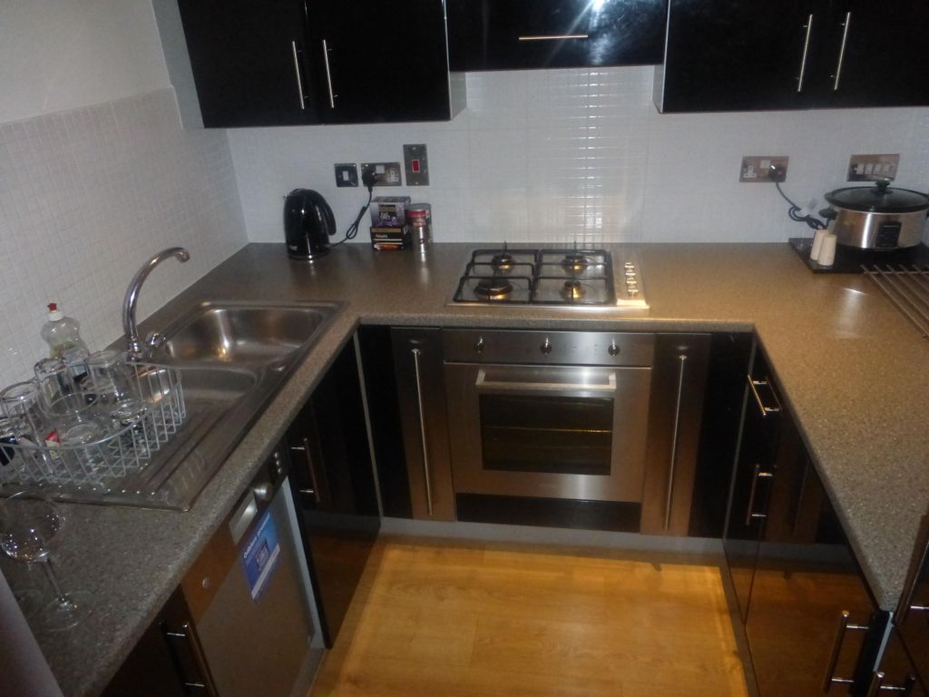 Property photo 2 of 6 Kitchen