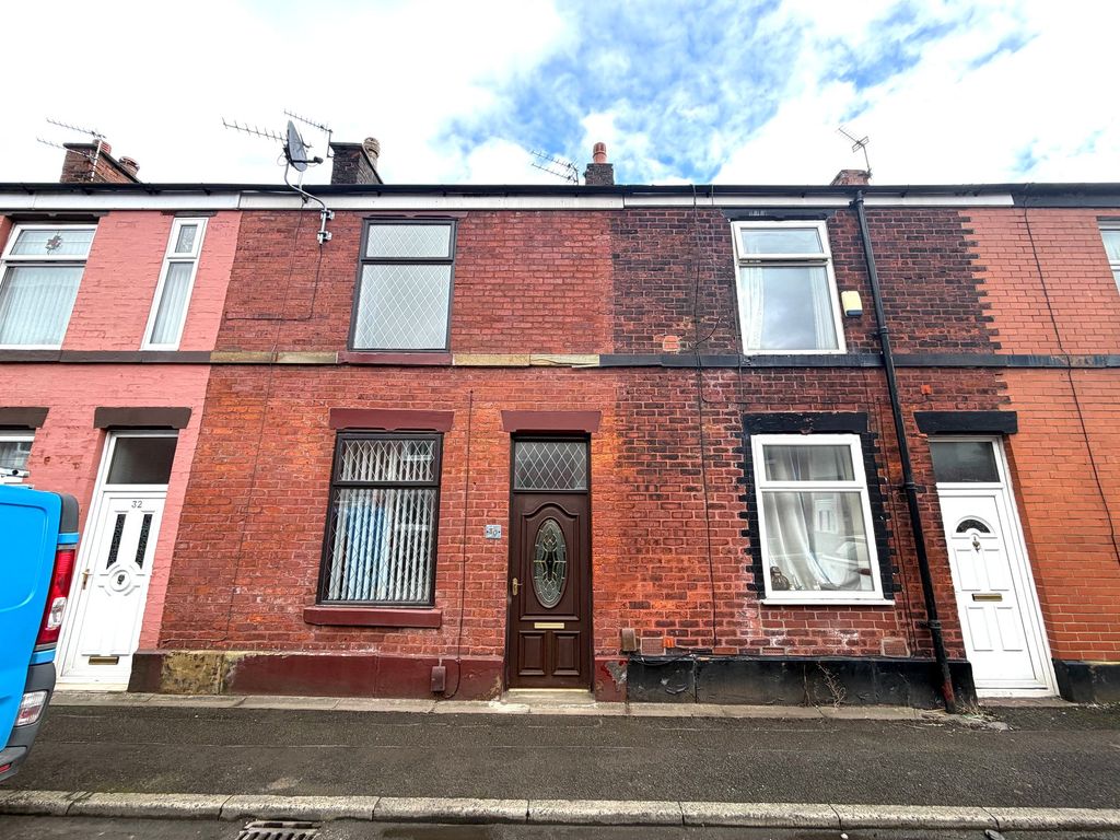 Property photo 1 of 7 Front View