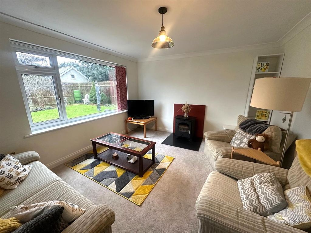 Property photo 2 of 14 Living Room.Jpg