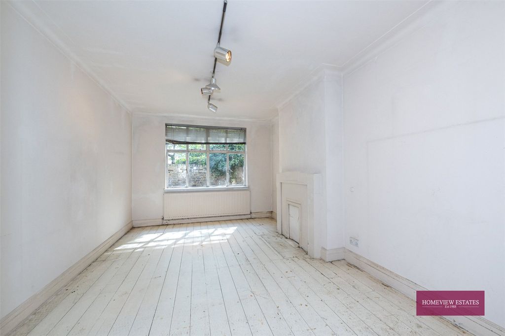 Property photo 1 of 8 Picture No. 01