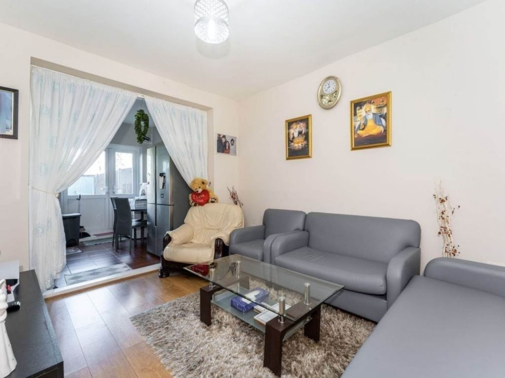 Property photo 2 of 11