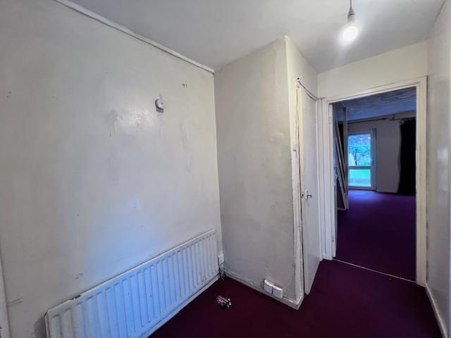 Property photo 2 of 12 Hallway