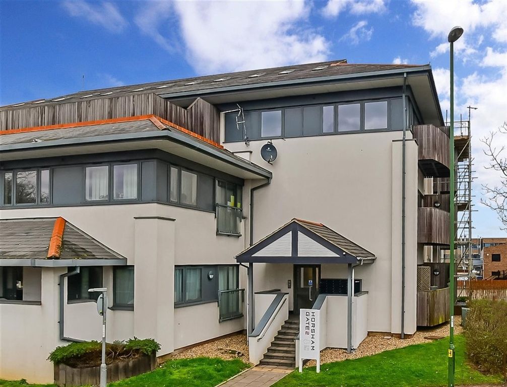 Property photo 1 of 7 External