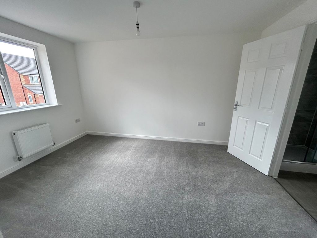 Property photo 3 of 10 Picture No. 04