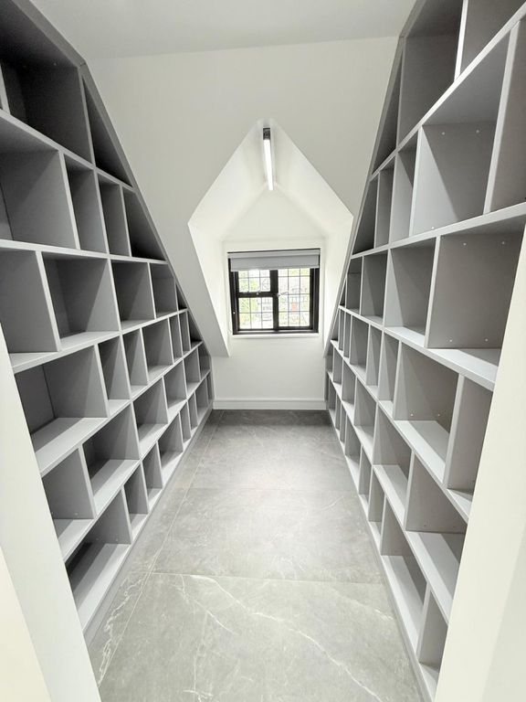 Additional image 10 of 3 bed flat to rentBeech Hill Avenue, Hadley Wood EN4