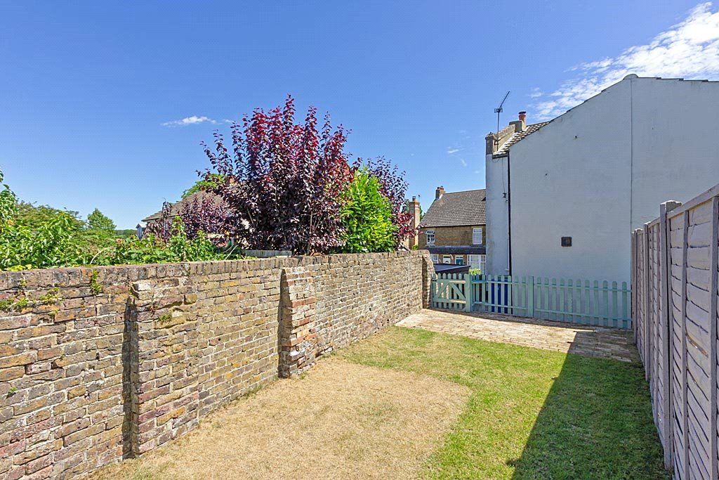 Property photo 2 of 15 Picture No. 27