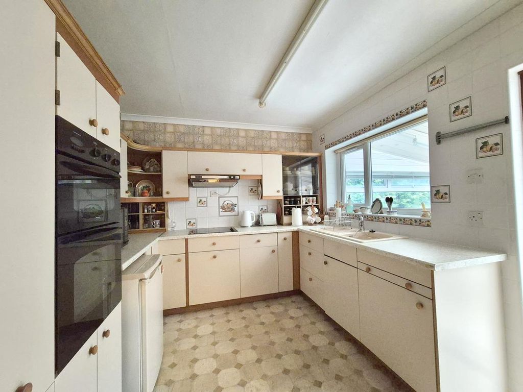 Property photo 3 of 18 20251208_143500.Jpg