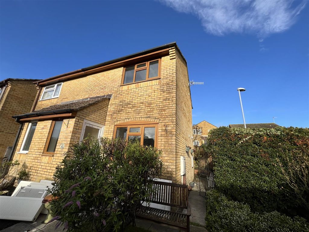 Property photo 1 of 7 The Property