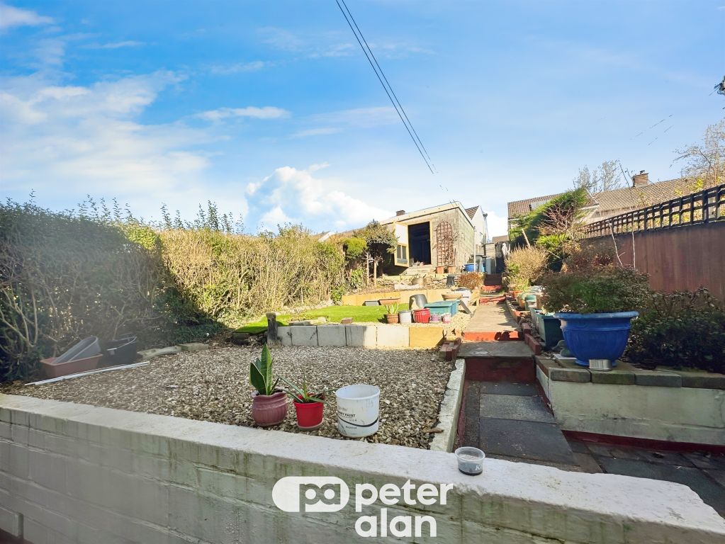 Property photo 3 of 27