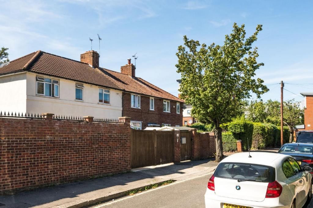 Property photo 1 of 16