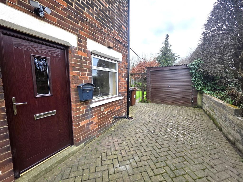 Property photo 2 of 16 Side Entrance