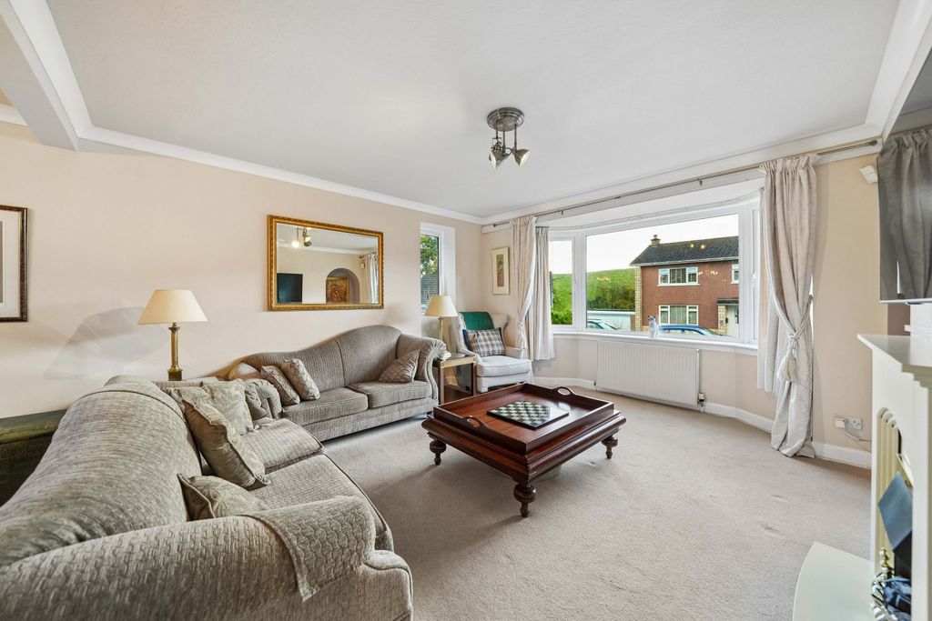 Property photo 2 of 17 Picture No. 02