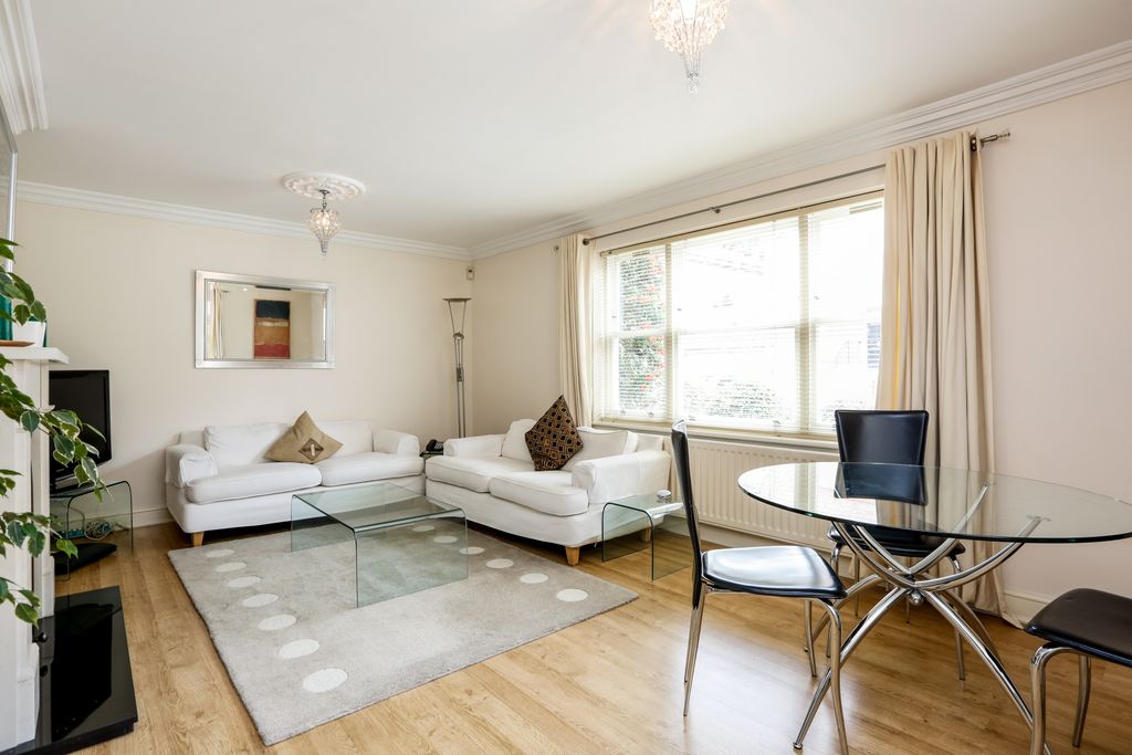 Property photo 2 of 7