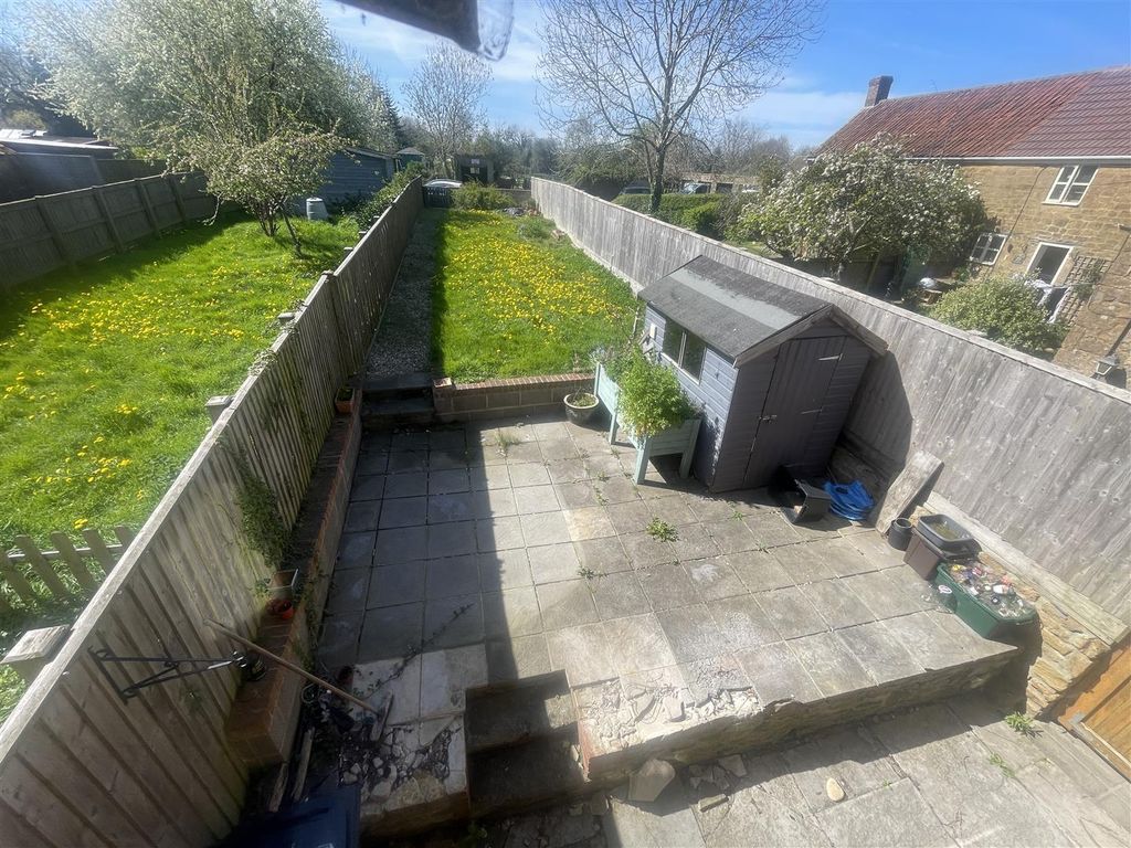 Property photo 3 of 8