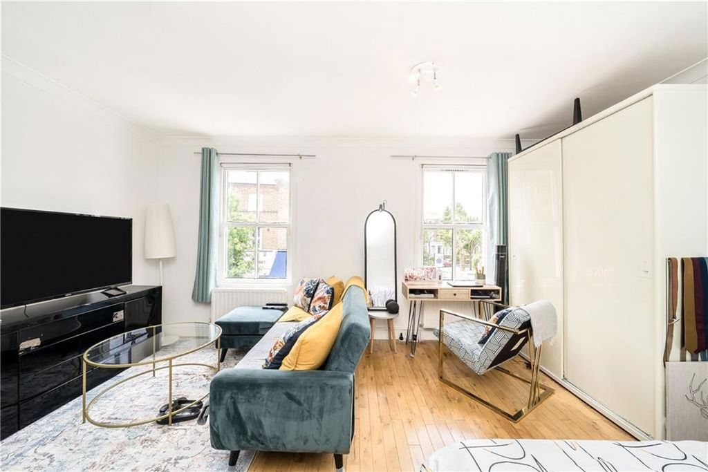 Property photo 1 of 5