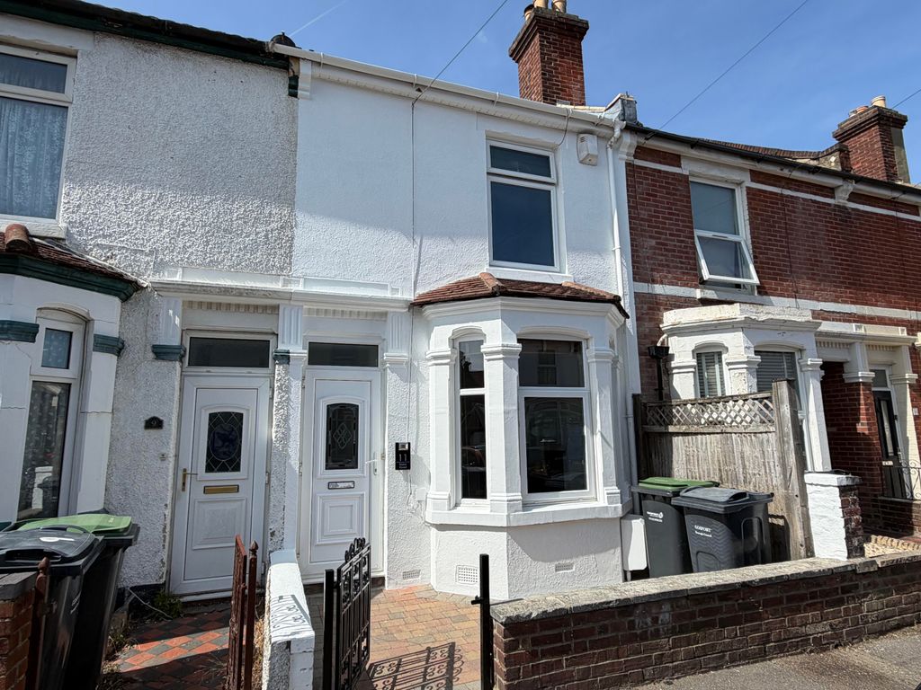 Property photo 1 of 12 Frontage