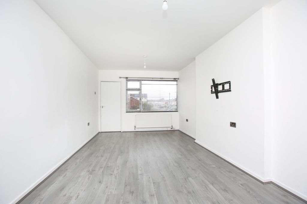 Property photo 3 of 15 Mw-8715
