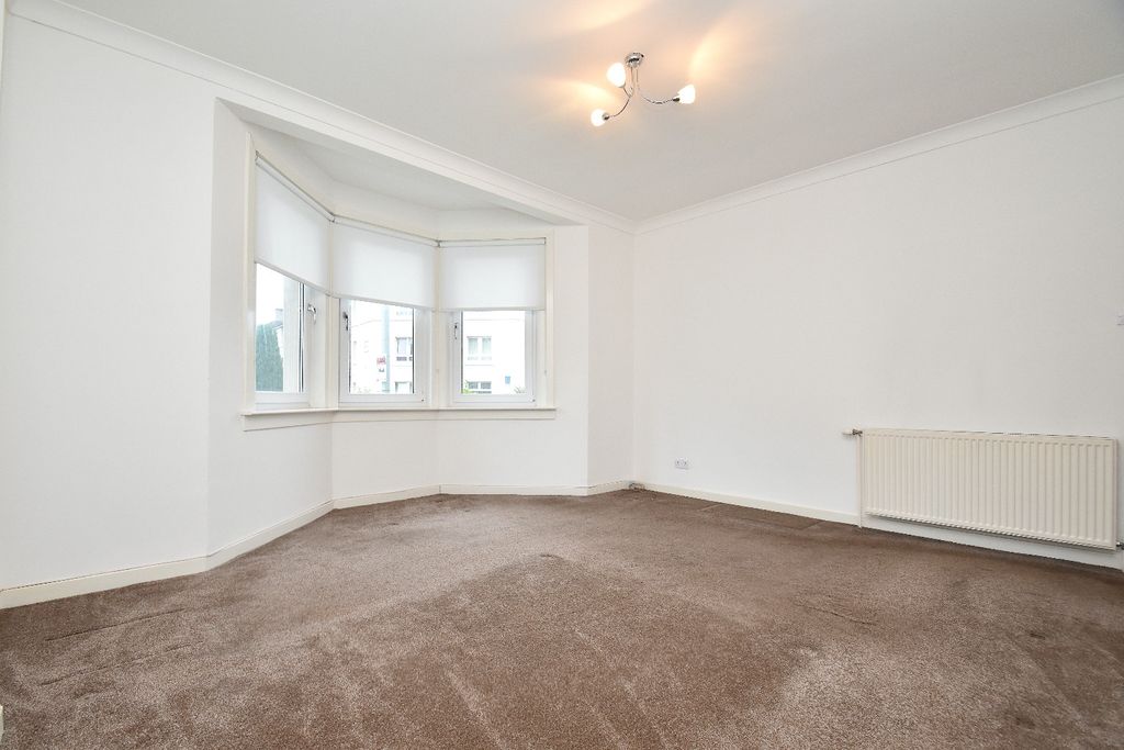 Property photo 3 of 18 5113424