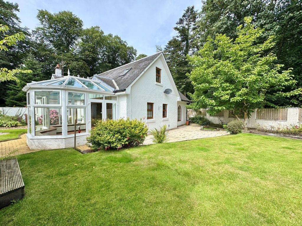 Property photo 3 of 46