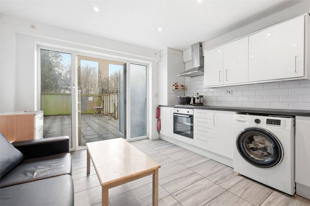 Property photo 2 of 14 Picture No. 02