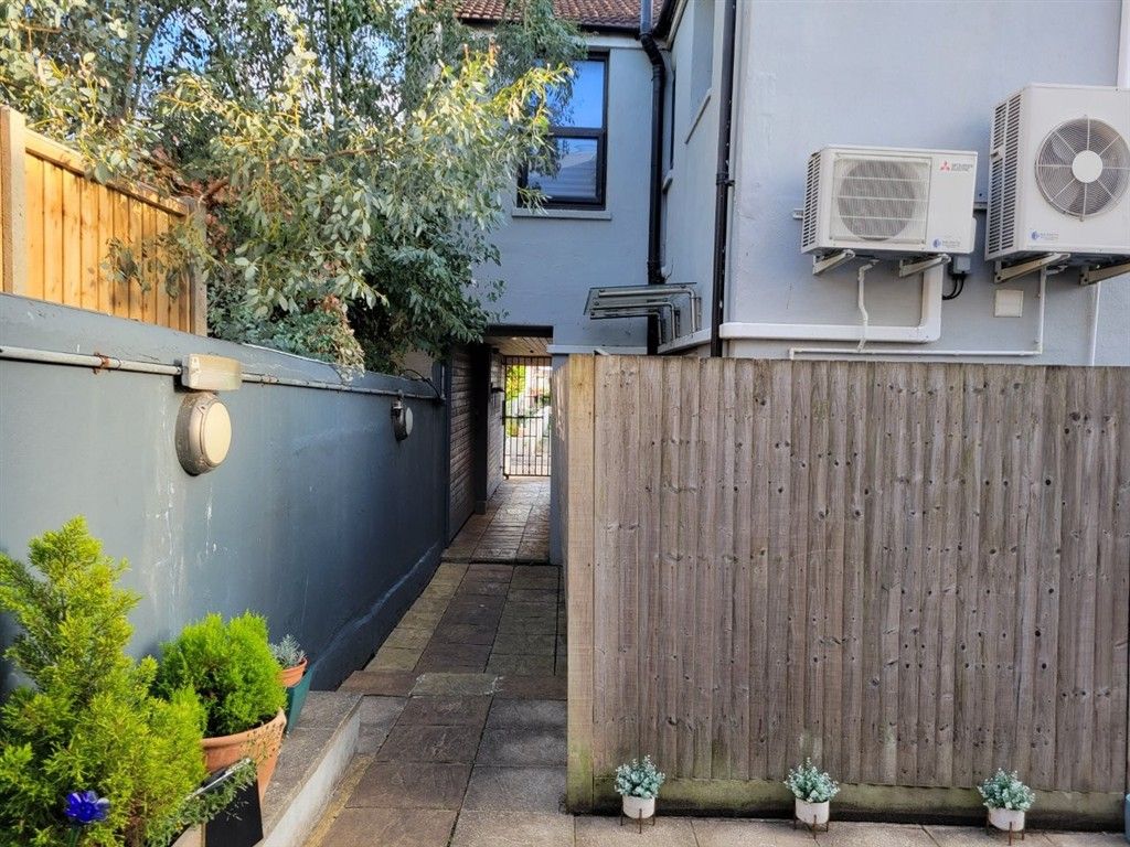 Property photo 3 of 3