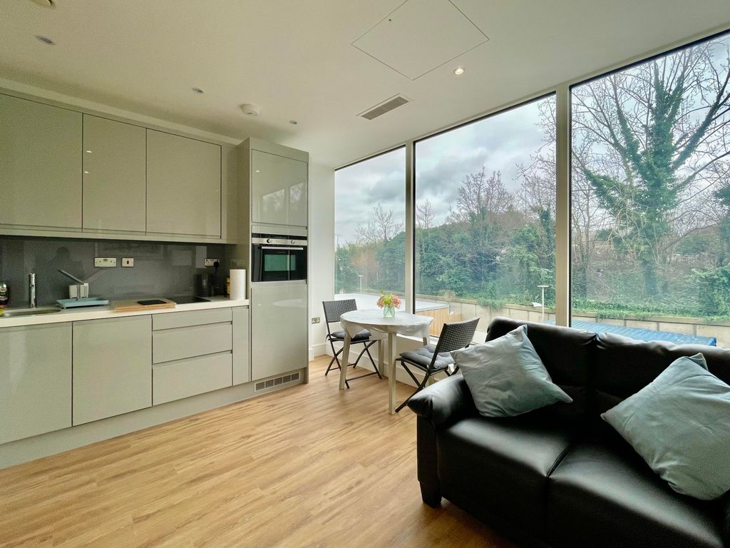 Property photo 1 of 6 Reception Room
