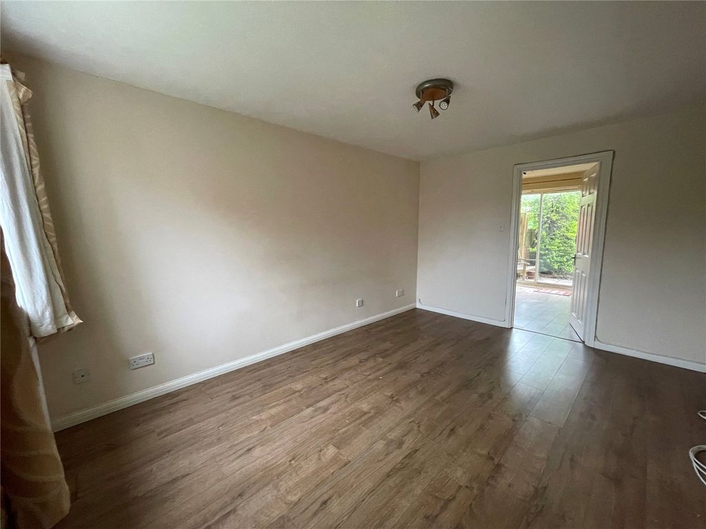 Property photo 3 of 13 Picture No. 17