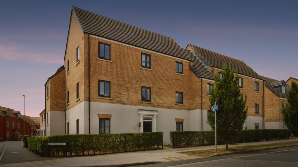 Property photo 2 of 18