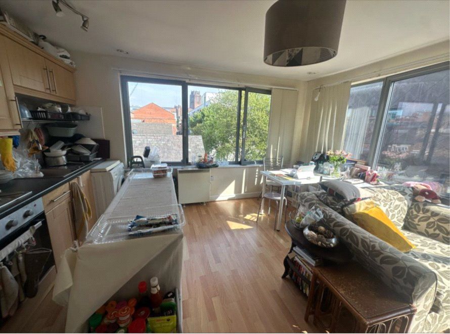 Property photo 3 of 6 Picture No. 04