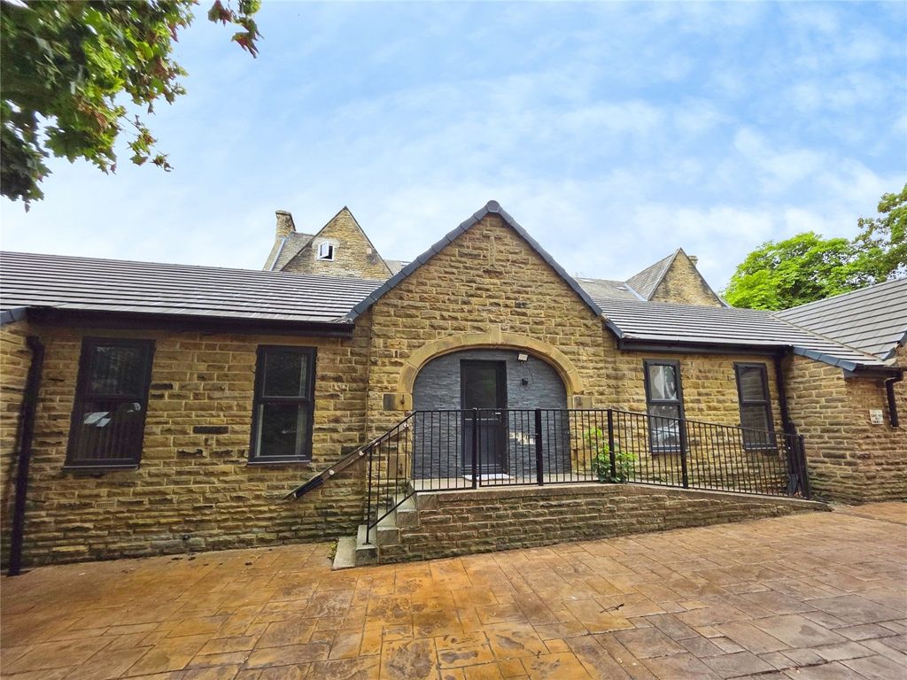 Property photo 2 of 17 Picture No. 33